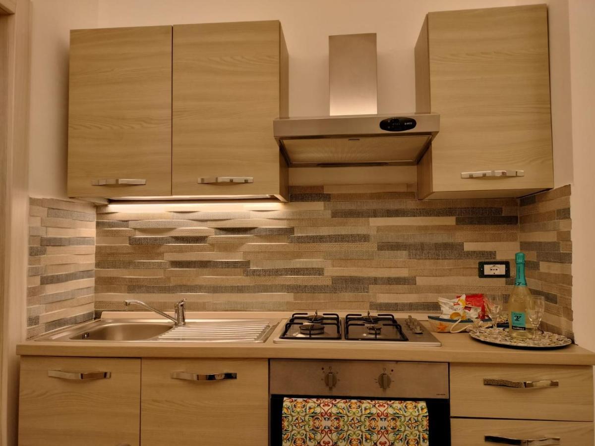 Acquazzurra Affittacamere Torre Lapillo Kamer foto