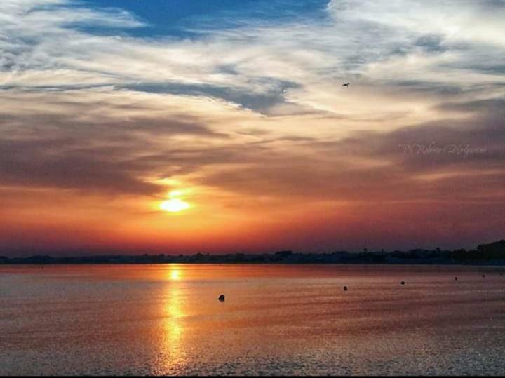 Acquazzurra Affittacamere Torre Lapillo Buitenkant foto